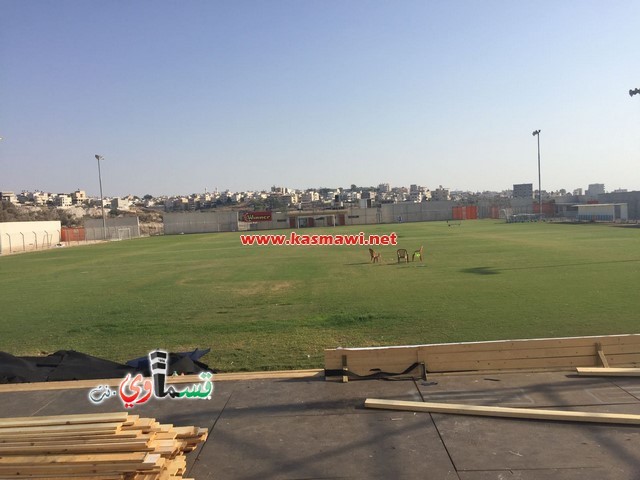 كفرقاسم : الملعب الغربي  ابو خميس  كيفما أبدعوا في اتمامه عادوا لإزالته - طواقم العمل تعمل على قدم وساق لإعادة الملعب كيفما كان 